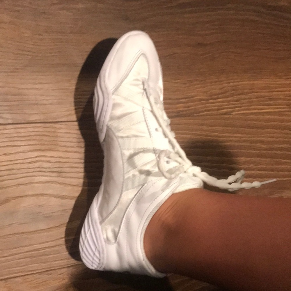 Cheer shoes with carrier